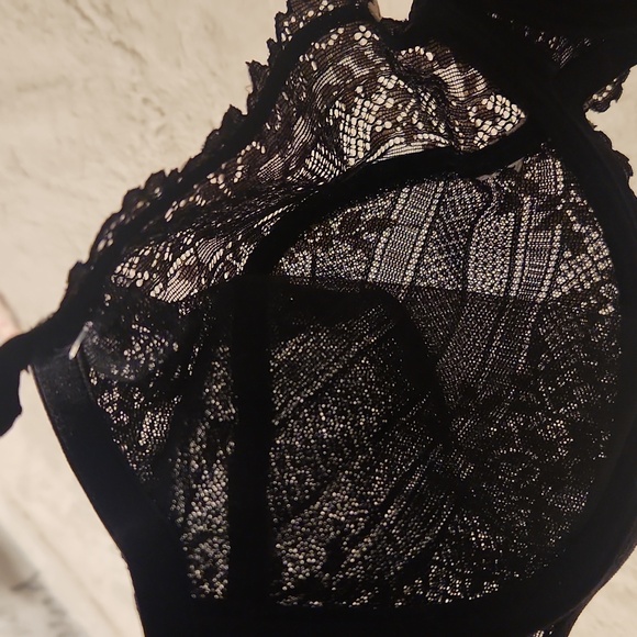 WACOAL BRA BLACK AND CREAM LACE SIZE 38D. - Picture 7 of 10